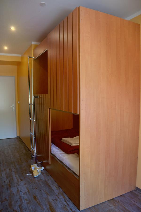 Do Step Inn Central - Self-Service-Hostel Wien Eksteriør billede